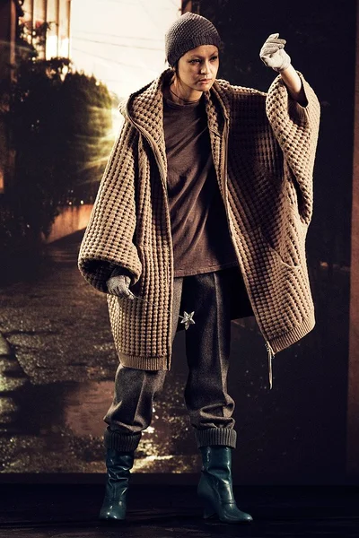 Look 9